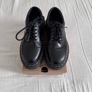 Dr. Martens 8053